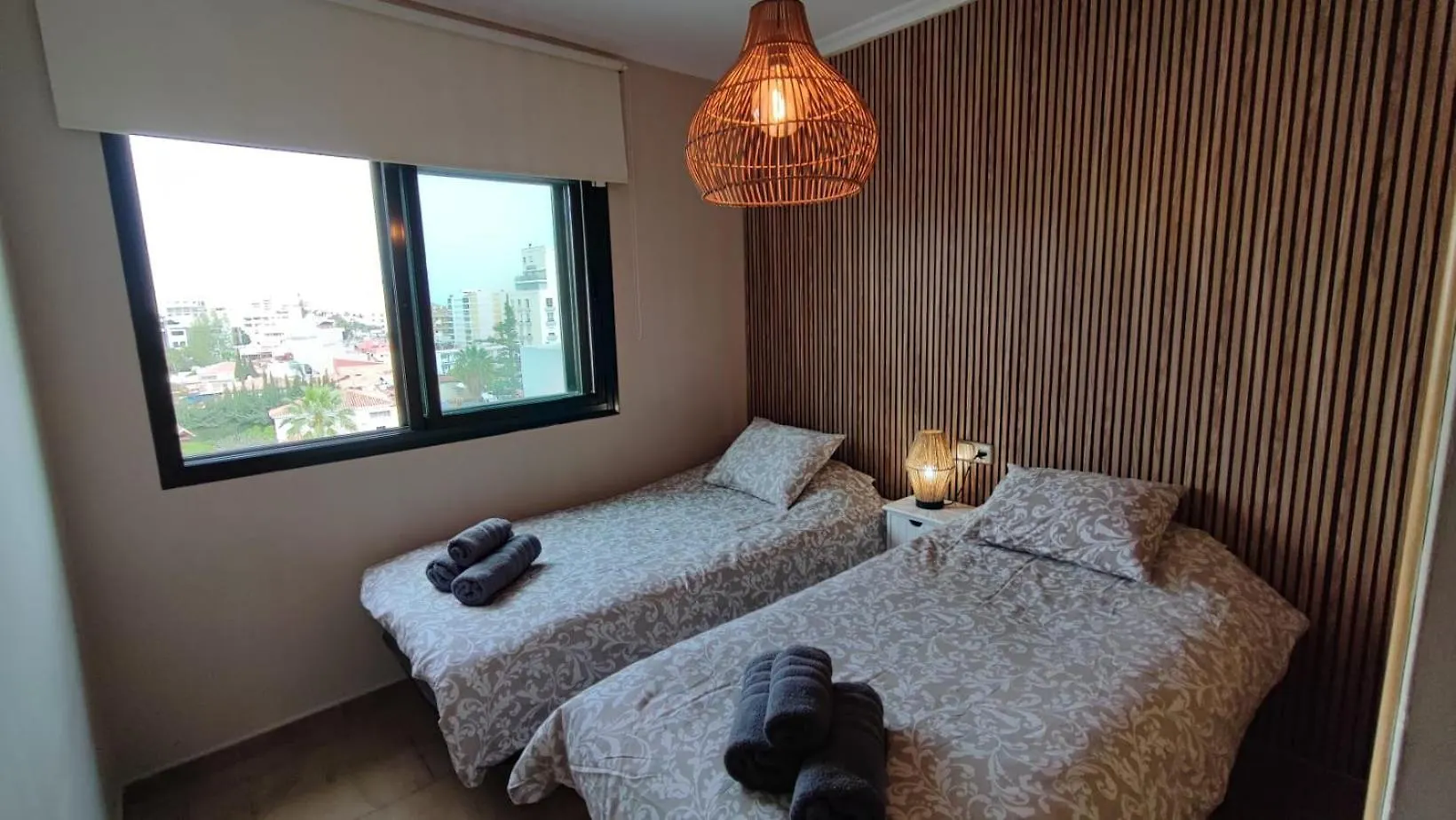 Isla De Benalmadena 1, Jacuzzi, 80M From The Sea, Ac, Bbq, Private Parking, Big Terrace公寓 0*,  西班牙